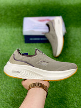 Sketchers Go Run Elevate 2.0 Upraise Shoes