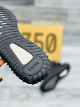 Adidas - Top Premium Yeezy 350 V2