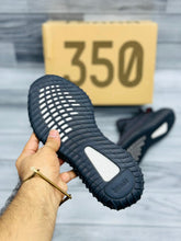 Adidas - Top Premium Yeezy 350 V2
