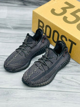 Adidas - Top Premium Yeezy 350 V2