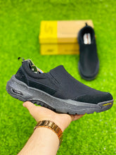 Sketchers - Archfit Goodyear