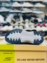 Sketchers - Arch Fit