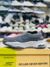 Sketchers - Arch Fit