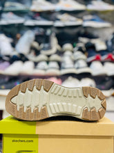 Sketchers - Arch Fit