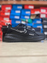 Road Running Low-Top Sneakers