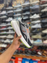 Road Running Low-Top Sneakers