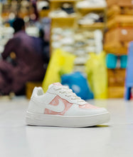 Women's Casual Sneakers