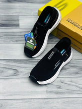 Sketchers - Max Cushioning Running Shoes Women's