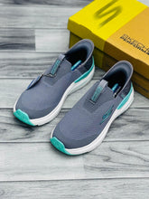 Sketchers - Max Cushioning Running Shoes Women's