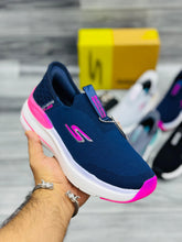 Sketchers - Max Cushioning Running Shoes Women's