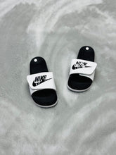 NKE - Victory One Slide