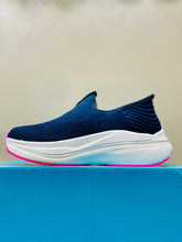 Women's Skechers Max Cushioning Arch Fit