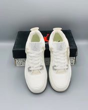 NKE - Air Jordan 4 Military Version