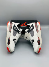 NKE - Air Jordan 4 Military Version