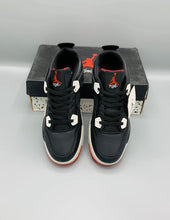 NKE - Air Jordan 4 Military Version
