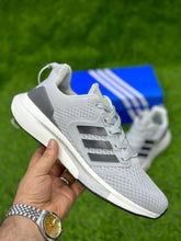 Adid EQ21 RUN SHOES