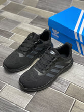 Adiddas - Running Shoes
