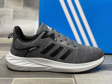 Adiddas - Running Shoes