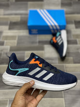 Adiddas - Running Shoes