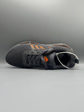 Adiddas - Sikaige Sneakers