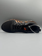 Adiddas - Sikaige Sneakers