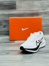 NKE - Air Alpha Zoom Runners
