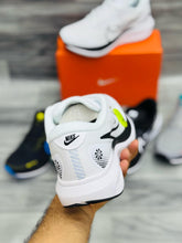 NKE - Air Alpha Zoom Runners