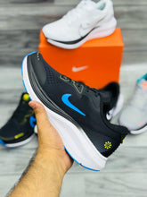NKE - Air Alpha Zoom Runners