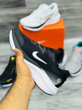 NKE - Air Alpha Zoom Runners