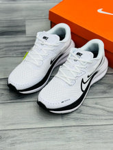 NKE - Air Alpha Zoom Runners