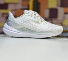 NKE -Air Zoom Winflo 9 (PREMIUM BATCH)