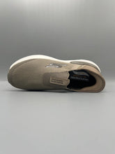 Sketcher - Slip-ins Max Cushioning Hyper Burst