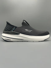 Sketcher - Slip-ins Max Cushioning Hyper Burst