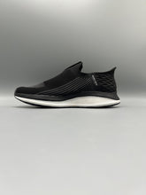 Sketchers- Archfit Carbon Infused