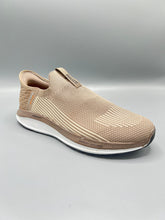 Sketchers- Archfit Carbon Infused