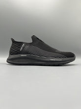 Sketchers- Archfit Carbon Infused