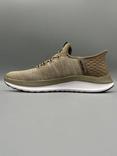 Sketchers - Carbon Infused Slip-Ins