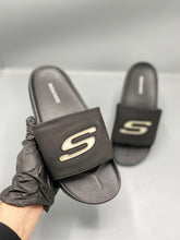 Sketchers - Flip Flops