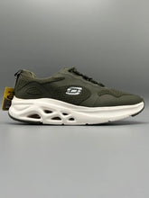 Sketchers - ShadowCush Slip-On