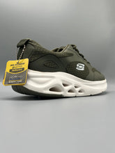Sketchers - ShadowCush Slip-On