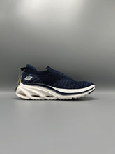 Sketchers - Max Cushioning Arch Fit Myr Running Shoe