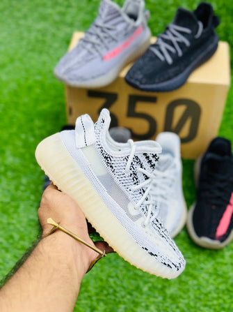 Adid - Yeezy Boost 350 V2 - White