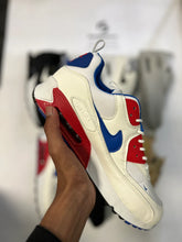 NKE - Air Max 90