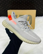 Adidas Yeezy Boost 350 V2 (PREMIUM BATCH)