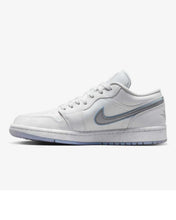 Nike Air Jordan 1 Low SE Dare To Fly