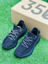 Adid - Yeezy Boost 350 V2 - Black