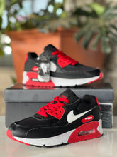 NKE - Air Max 90