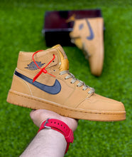 NKE - Air Jordan 1  High G V2