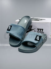 NKE - Offcourt Adjust Slides