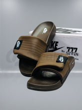 NKE - Offcourt Adjust Slides